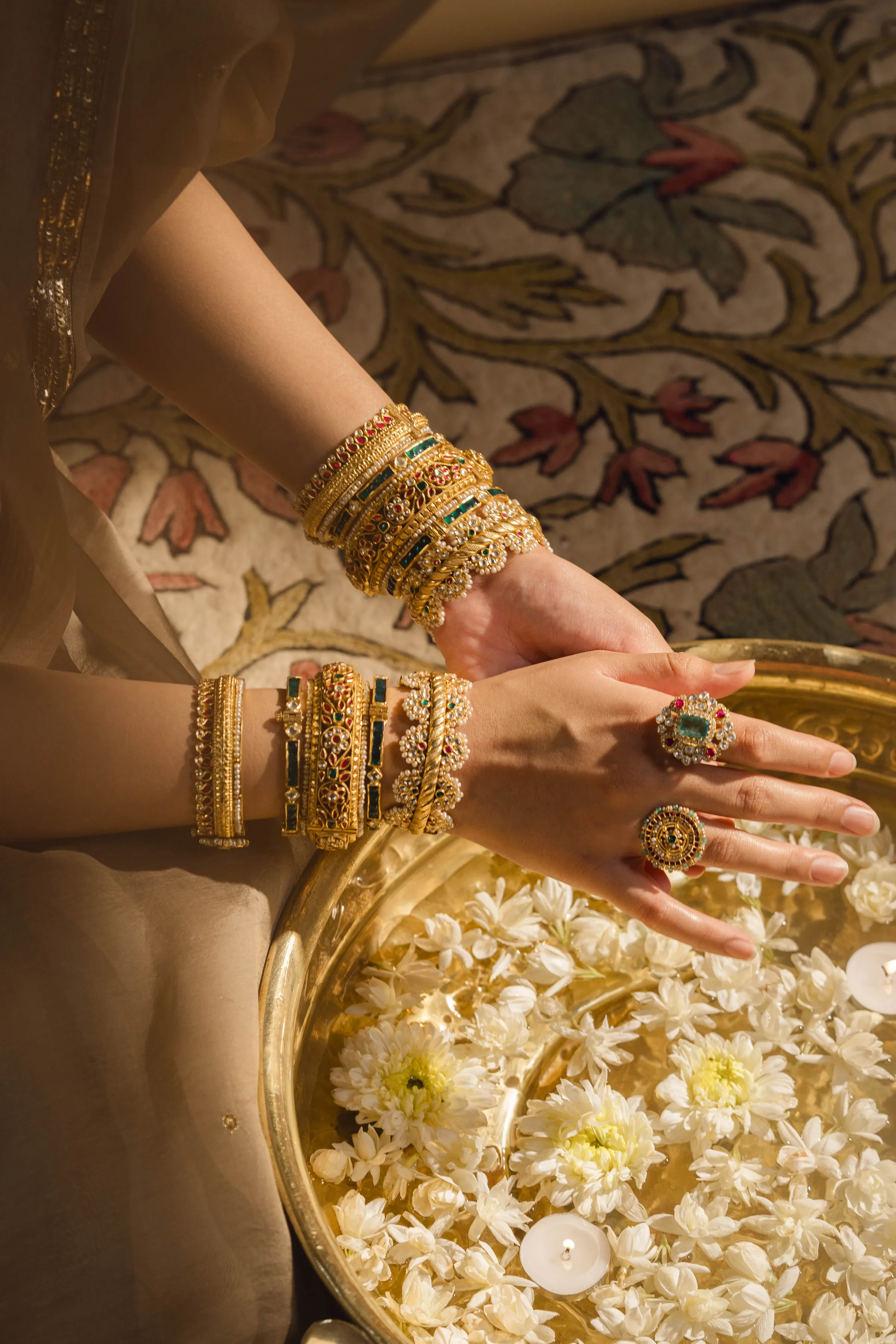 Raj jewellery — photograph 13 by Nandika Shah