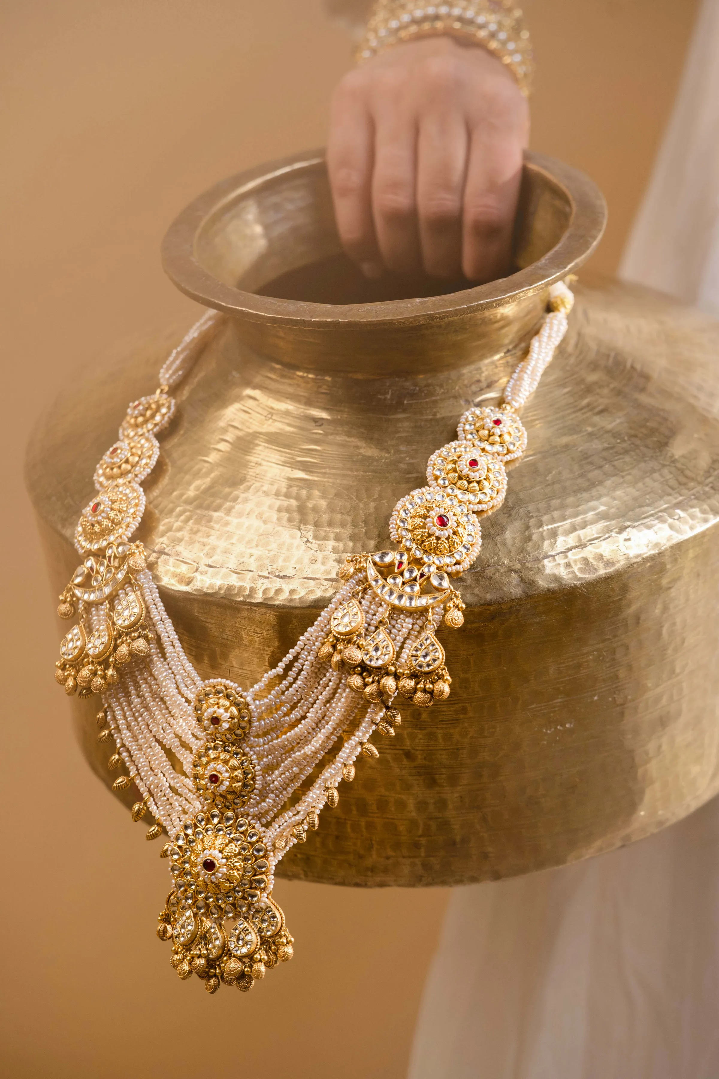 Raj jewellery — photograph 17 by Nandika Shah